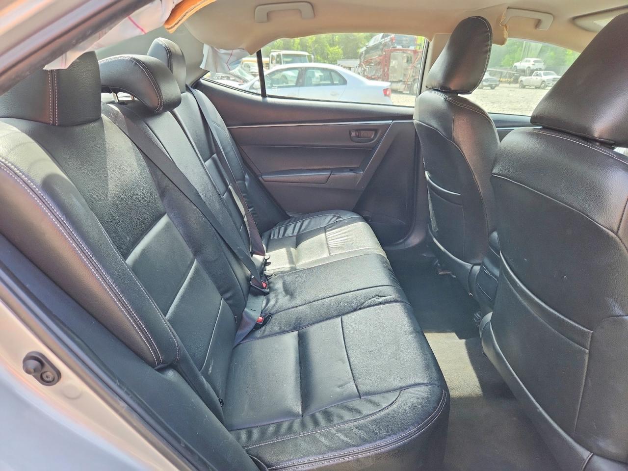 2015 Toyota Corolla L Silver vin: 2T1BURHE1FC297361