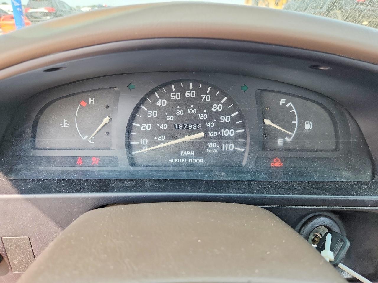 2002 Toyota Tacoma Base Gold vin: 5TENL42N62Z893906