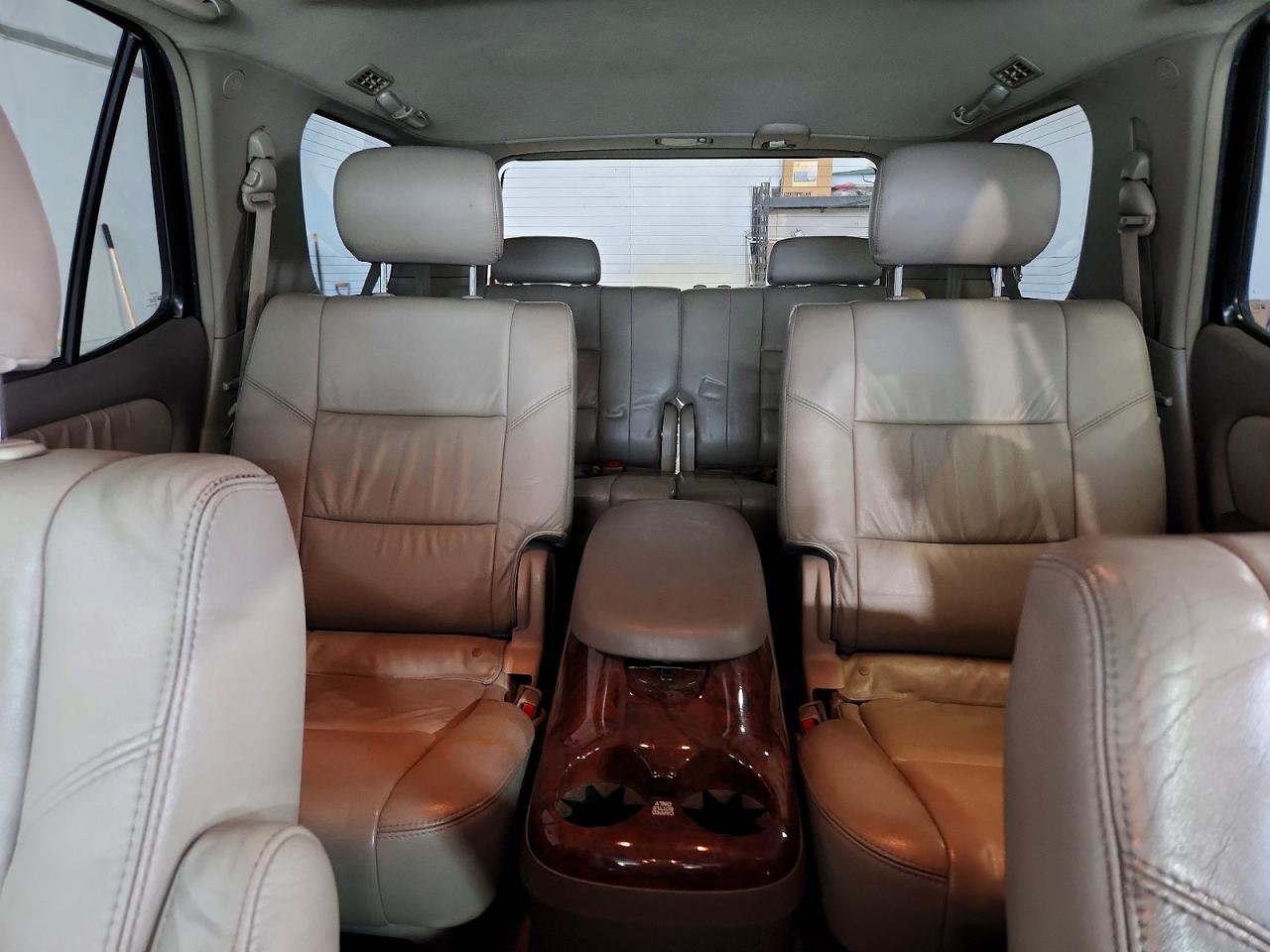 2007 Toyota Sequoia Limited White vin: 5TDBT48A87S288376