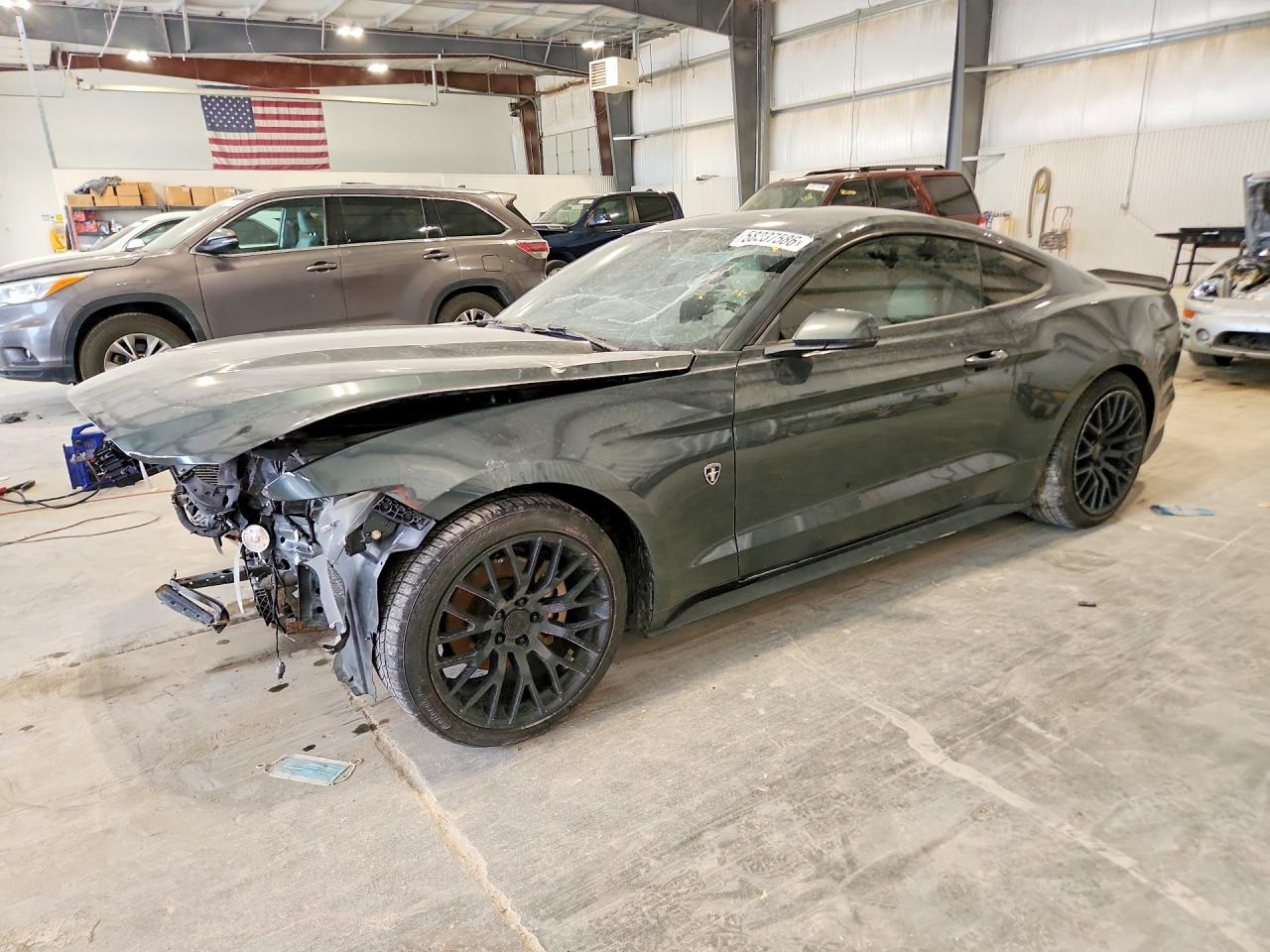 2015 Ford Mustang Угольный vin: 1FA6P8TH9F5305424