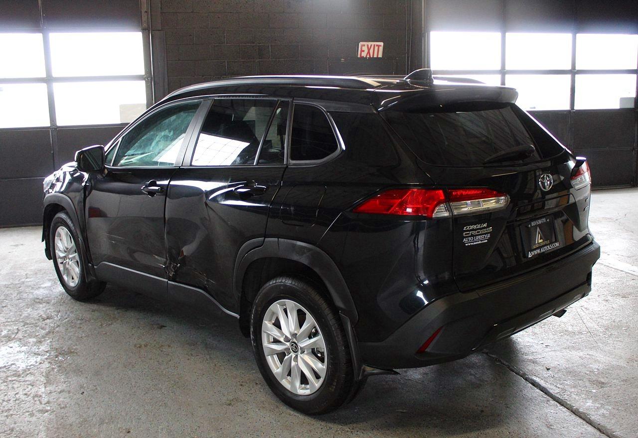 2024 Toyota Corolla Cross Le Black vin: 7MUBAABG3RV098589