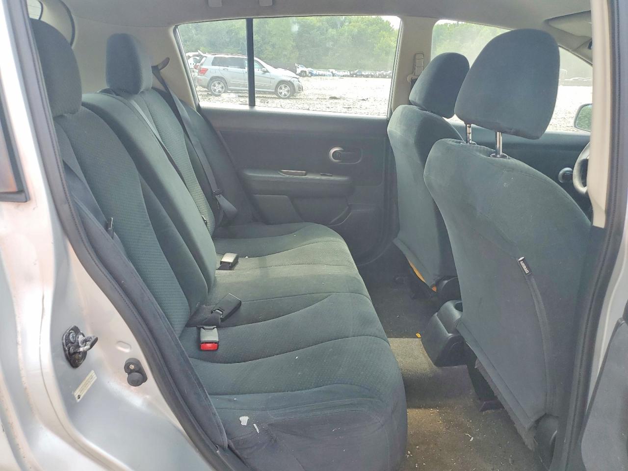 2012 Nissan Versa 1.8 S Silver vin: 3N1BC1CPXCK221409