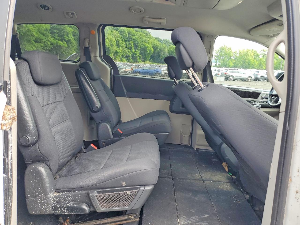 2010 Dodge Grand Caravan Sxt White vin: 2D4RN5D11AR459427