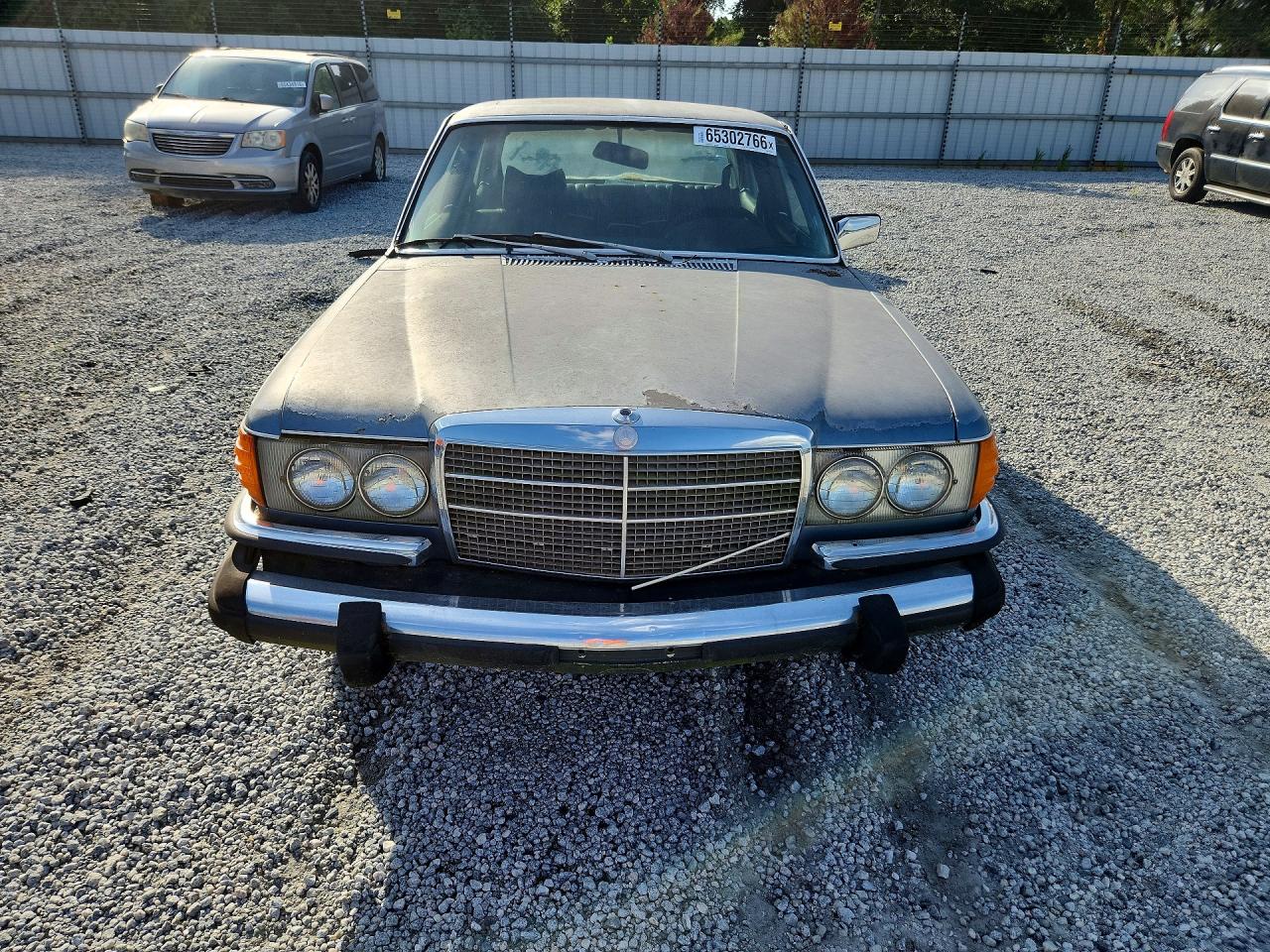 1975 Mercury 450 Sel Rwd 4.5 8 Gasoline Silver vin: 11603312036508