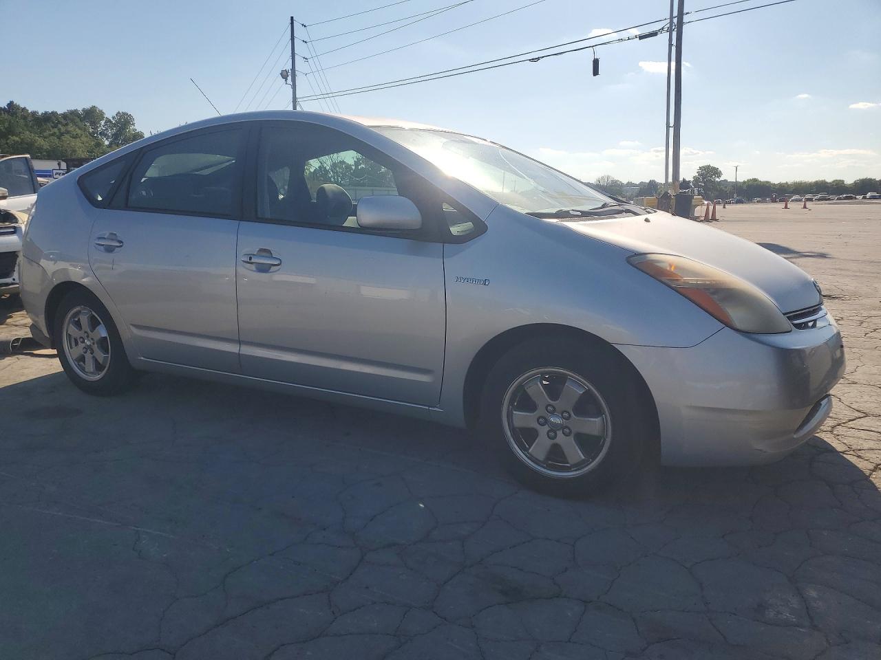 2008 Toyota Prius Base Silver vin: JTDKB20U687761829