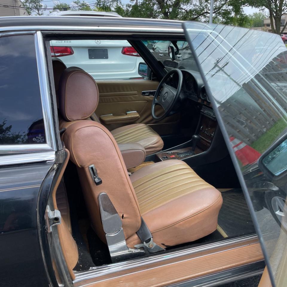 1988 Mercedes-benz 560 Sl Черный vin: WDBBA48D5JA084797