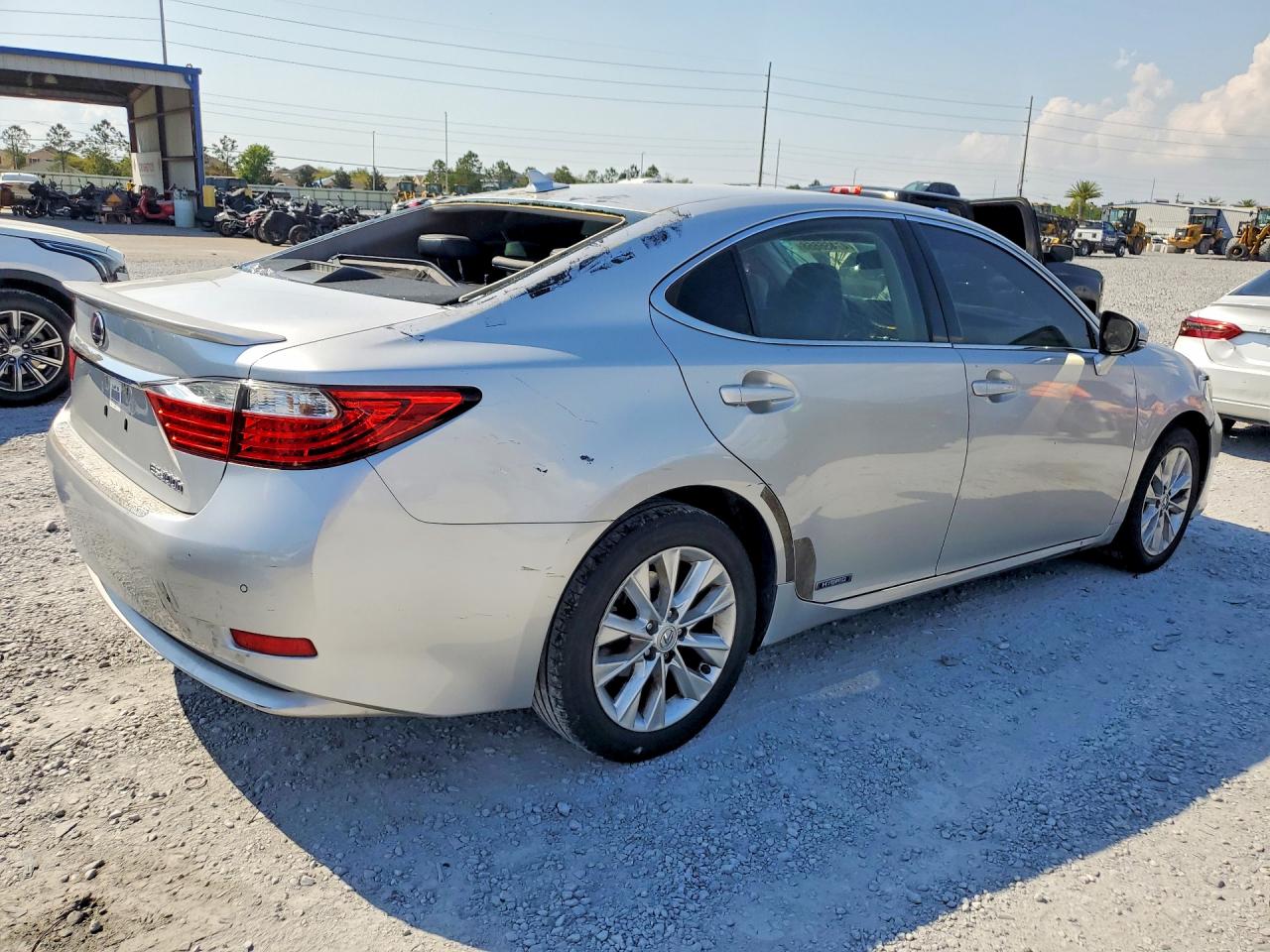 2013 Lexus Es 300h Base Серебряный vin: JTHBW1GG8D2032185