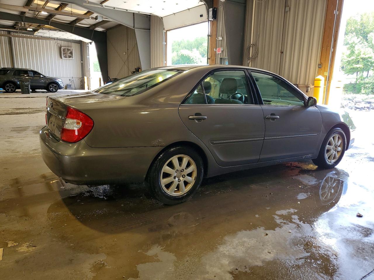 2003 Toyota Camry Xle V6 Silver vin: 4T1BF30K03U554951