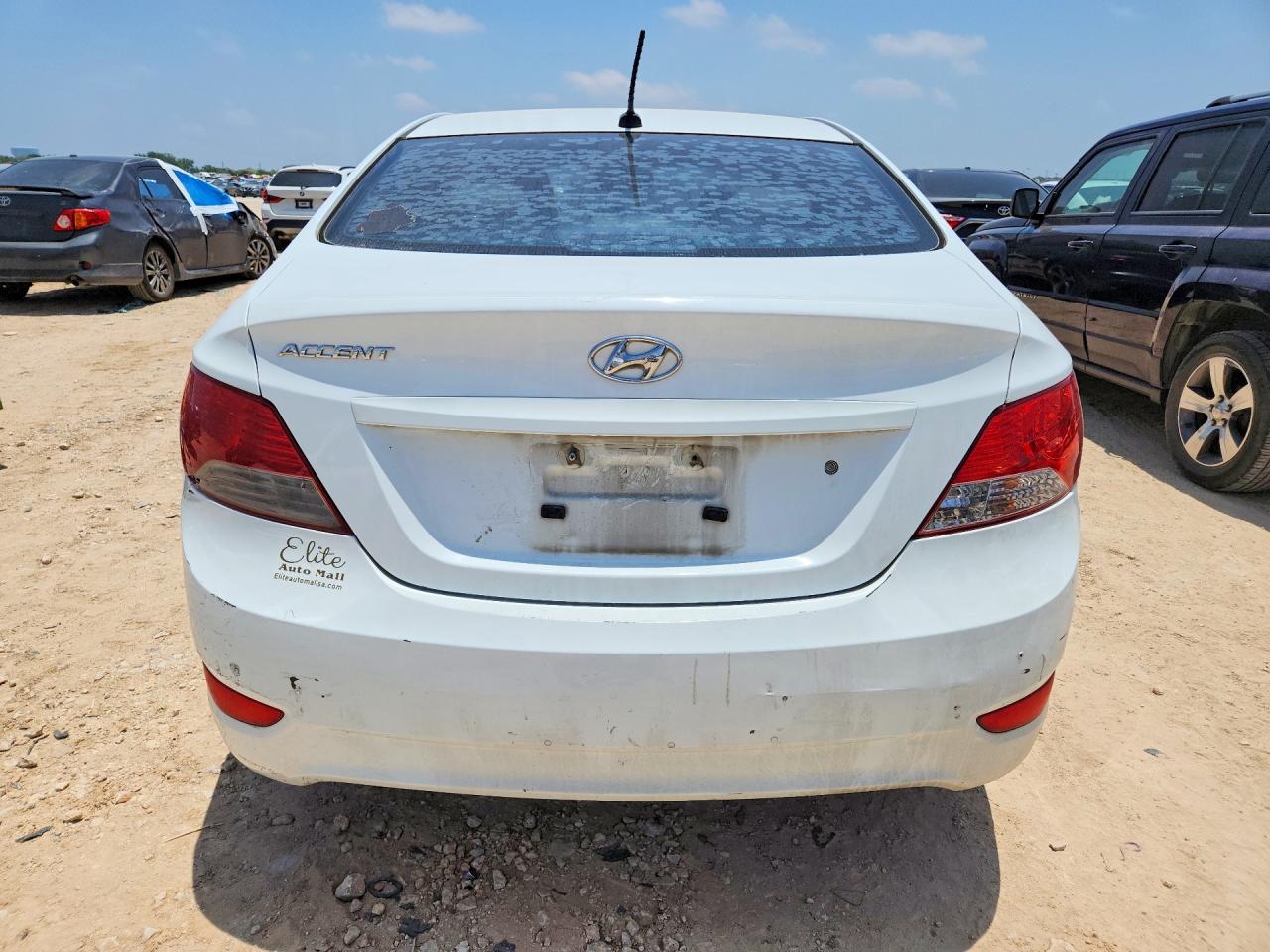 2012 Hyundai Accent Gls White vin: KMHCT4AEXCU161275