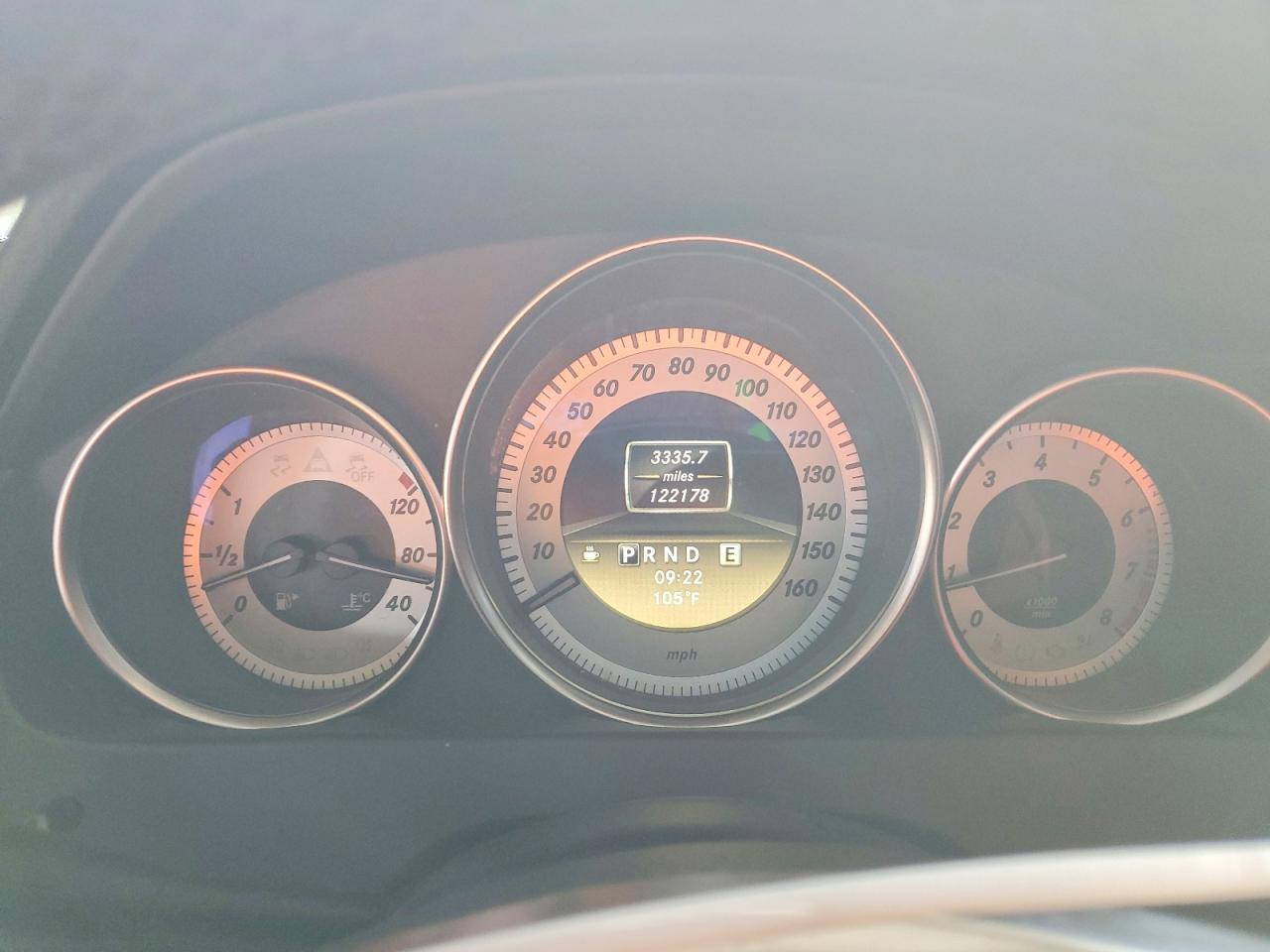 2012 Mercedes-benz C 250 Cream vin: WDDGF4HB4CR203540