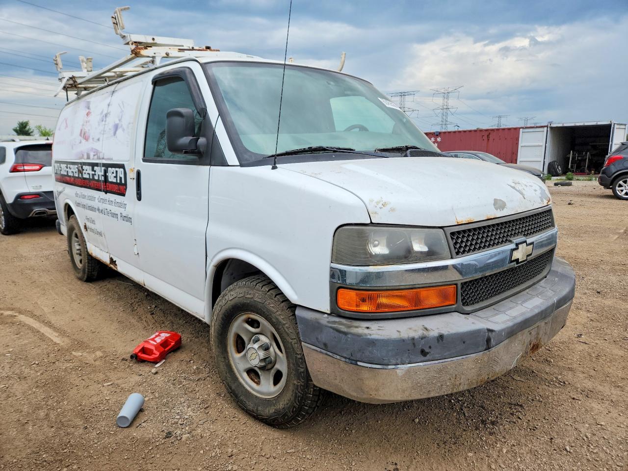 2008 Chevrolet Express G1500 White vin: 1GCFG15X481147557