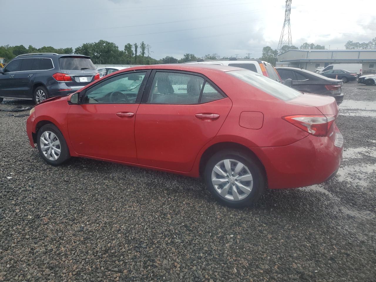 2015 Toyota Corolla Le Red vin: 5YFBURHE7FP257804