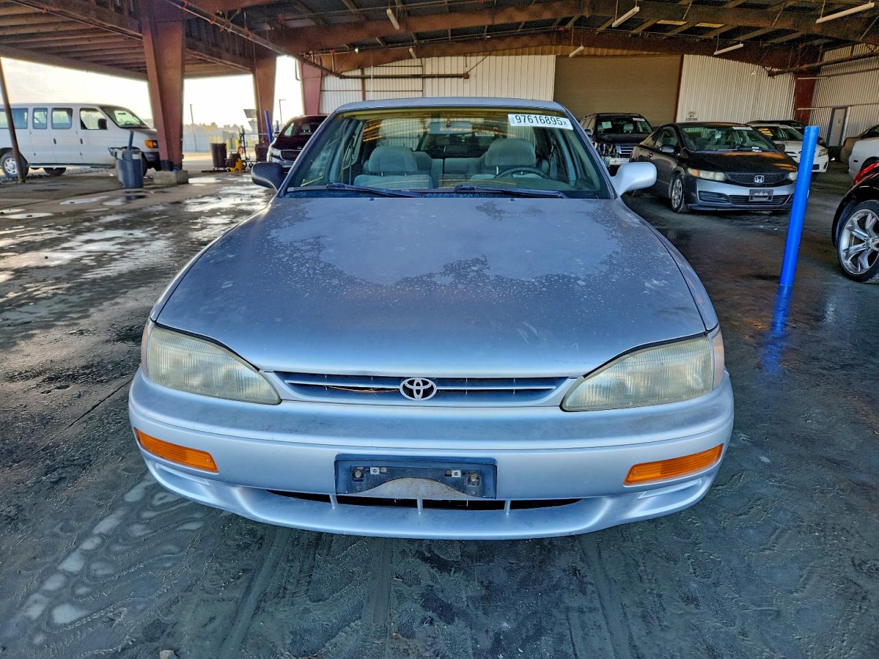 1996 Toyota Camry Le Silver vin: JT2BF12K0T0139893