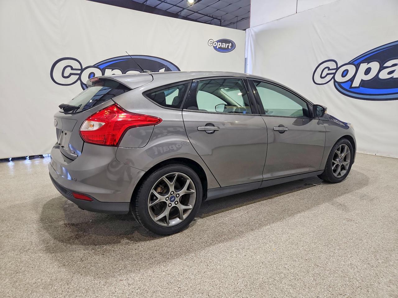 2013 Ford Focus Se Угольный vin: 1FADP3K24DL270484