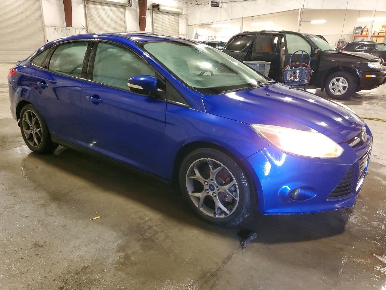 2014 Ford Focus Se Blue vin: 1FADP3F21EL324822