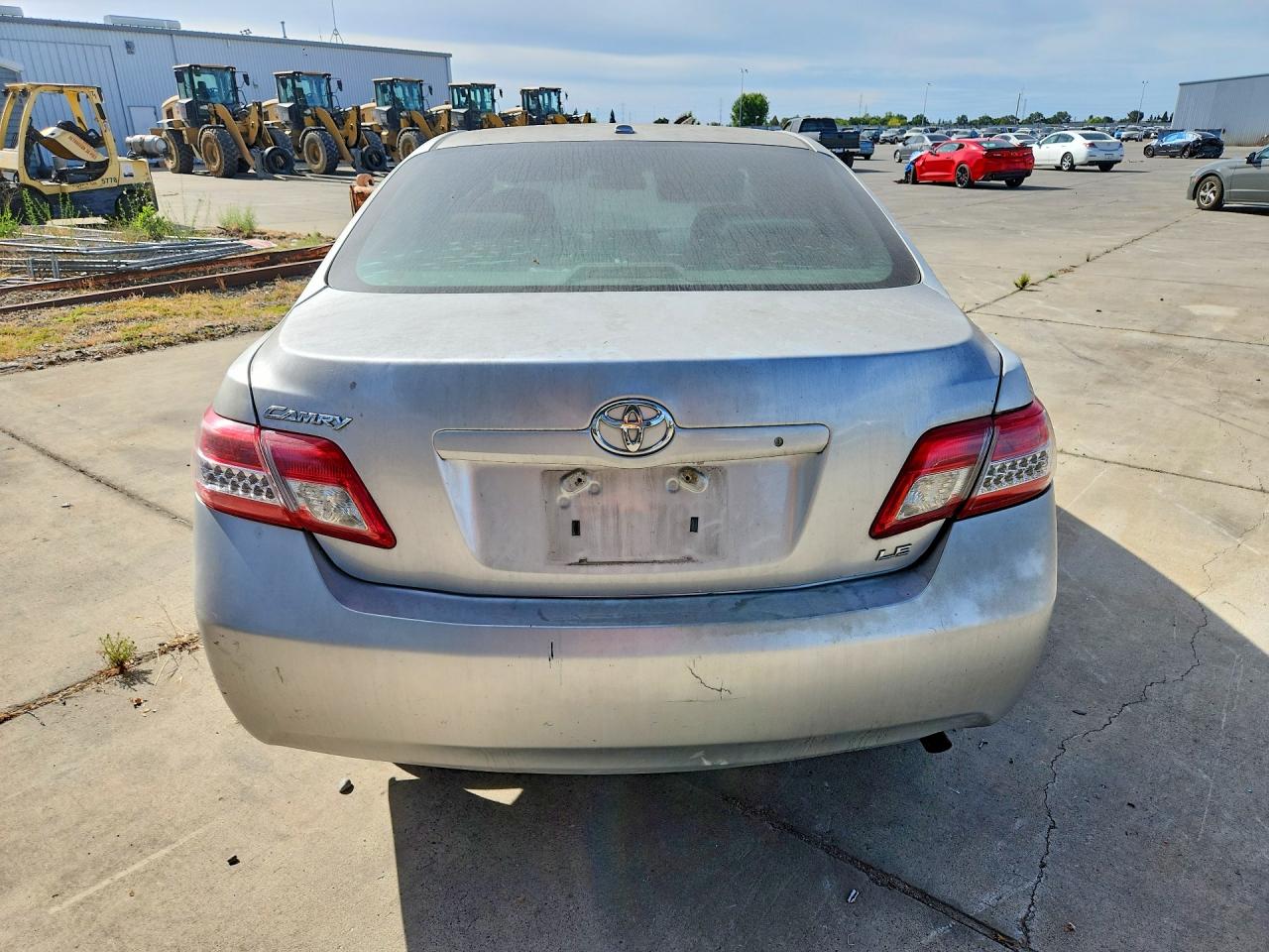 2011 Toyota Camry Le Silver vin: 4T4BF3EK1BR196076