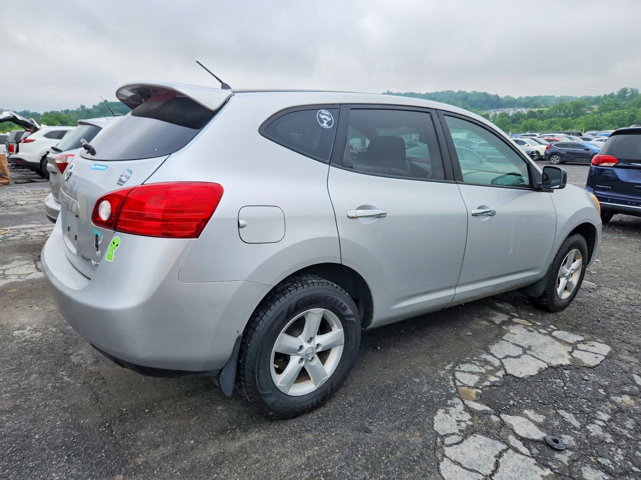 2010 Nissan Rogue S Silver vin: JN8AS5MV9AW143484