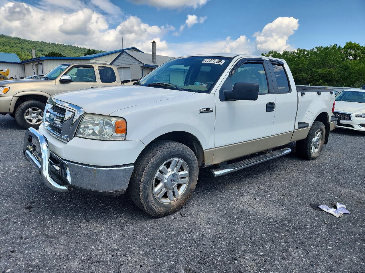 2008 Ford F150 White vin: 1FTPX04518KC28752