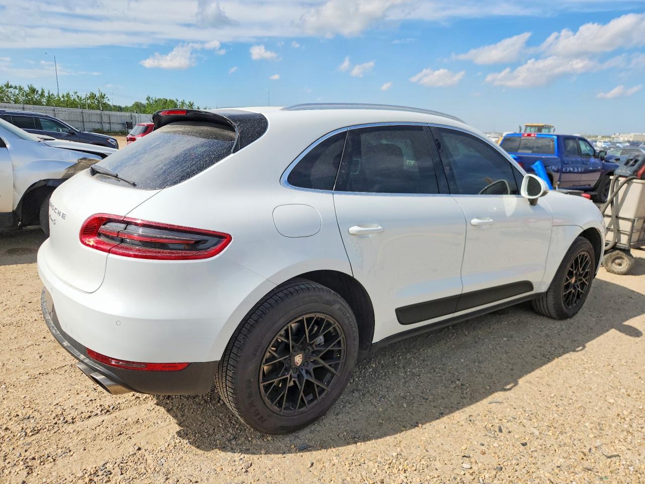 2015 Porsche Macan S White vin: WP1AB2A53FLB51778