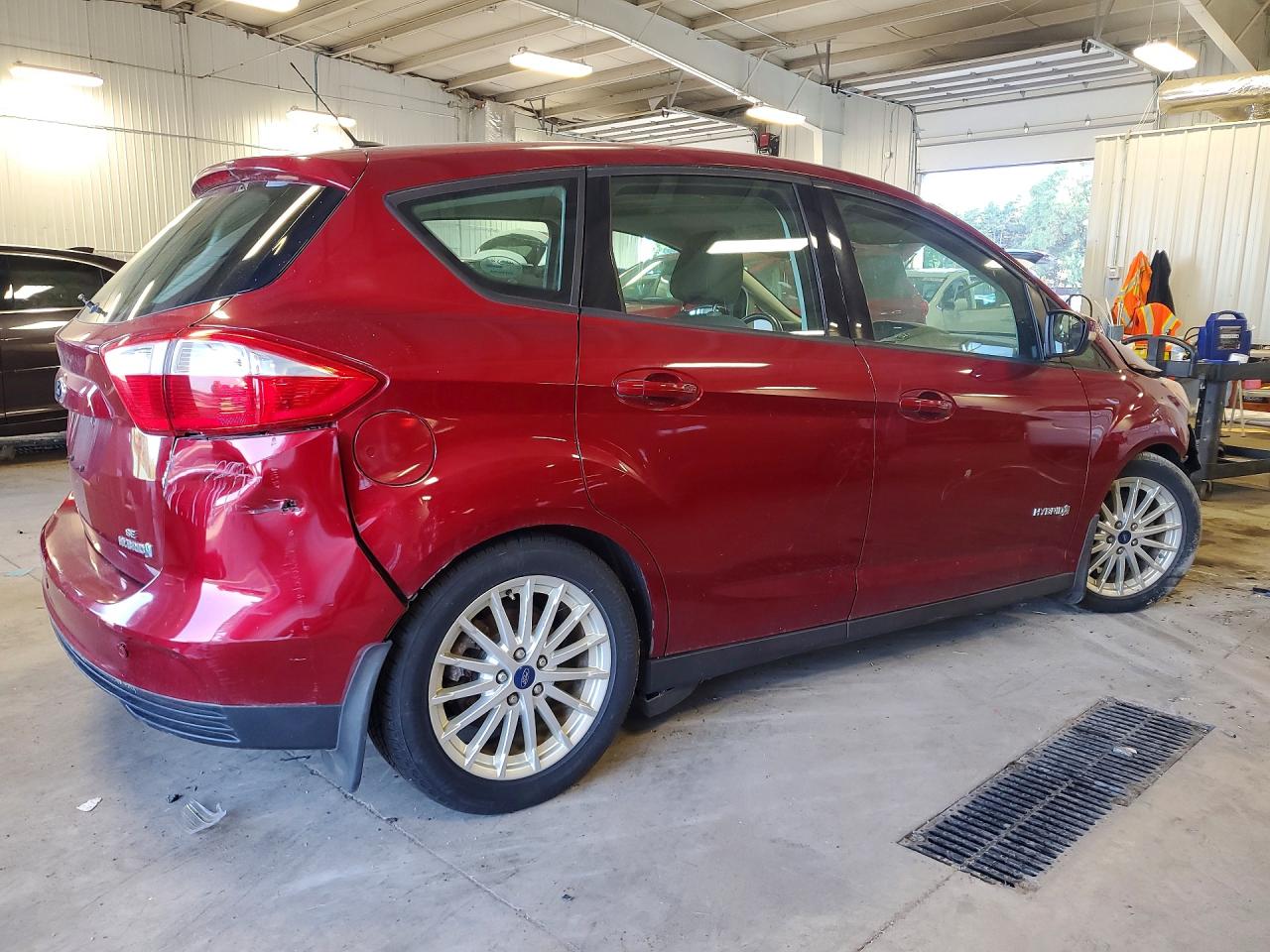 2015 Ford C-max Se Red vin: 1FADP5AUXFL109493