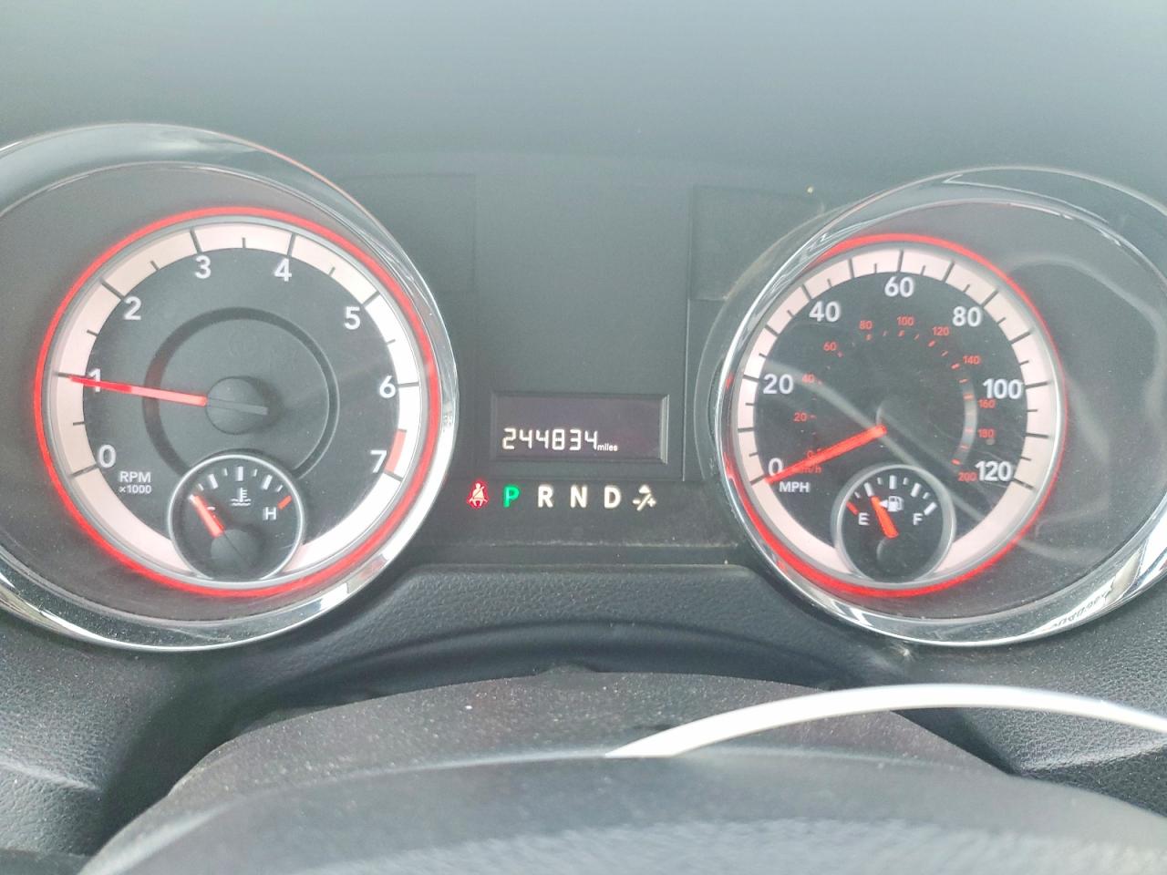 2015 Dodge Grand Caravan Se Белый vin: 2C4RDGBG2FR512114