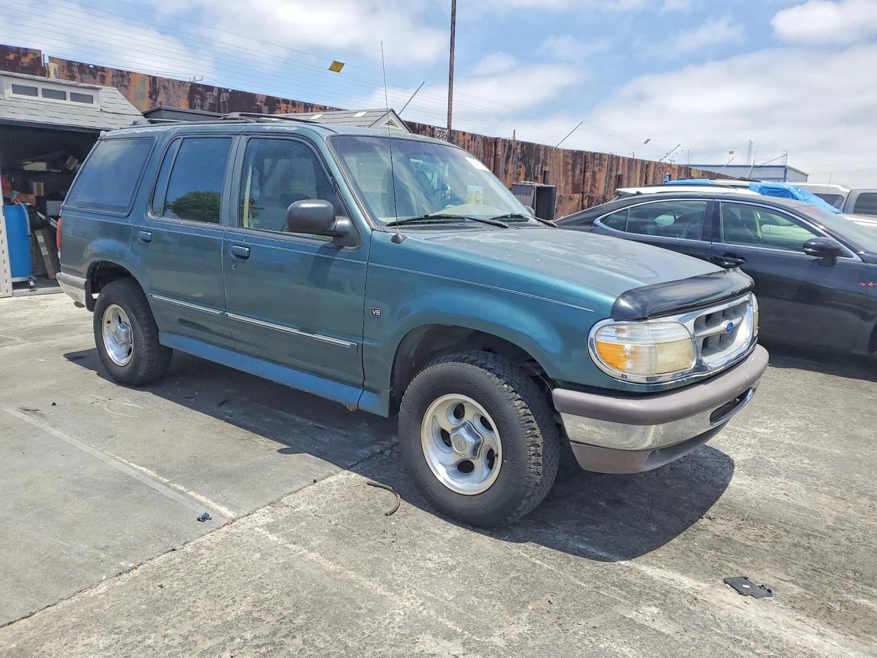 1997 Ford Explorer Green vin: 1FMDU32P9VUA26643