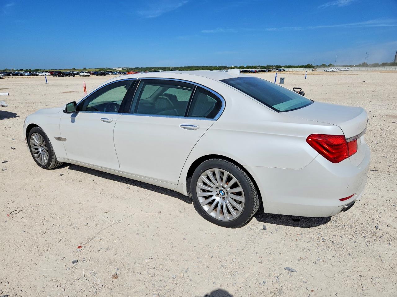 2012 Bmw 750 Li White vin: WBAKB8C58CC964497
