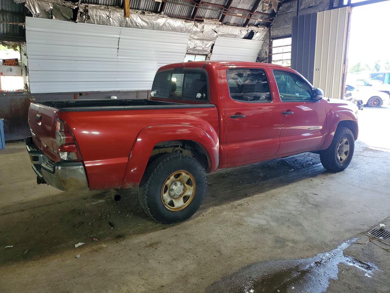 2011 Toyota Tacoma Double Cab Красный vin: 5TFLU4EN2BX003604
