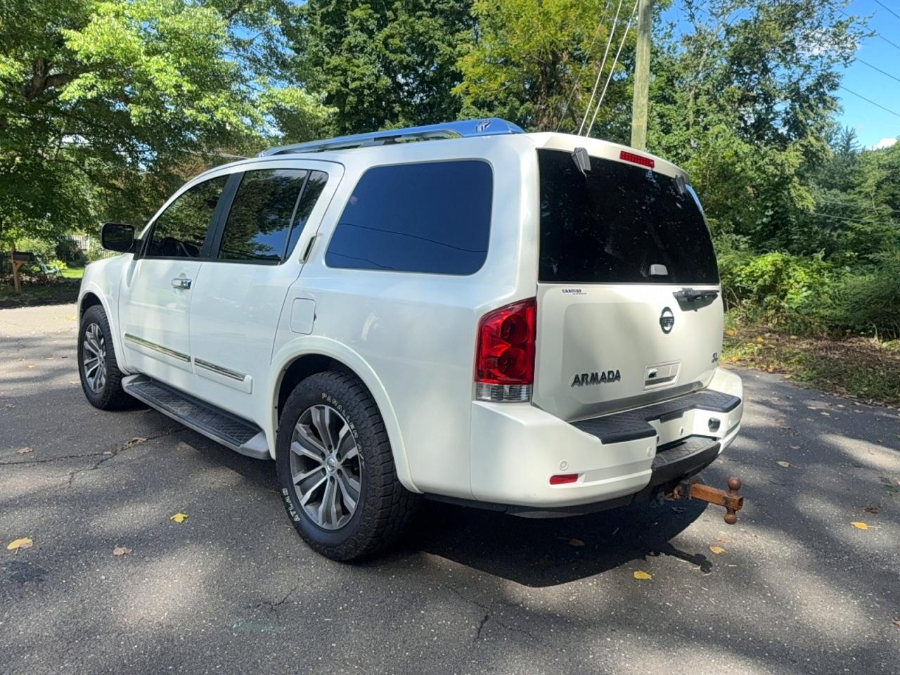 2015 Nissan Armada Sl Белый vin: 5N1AA0ND5FN608634