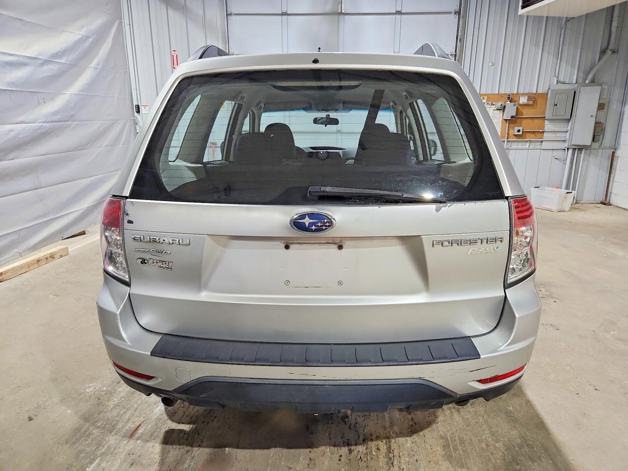 2010 Subaru Forester Xs Silver vin: JF2SH6BC5AH779024