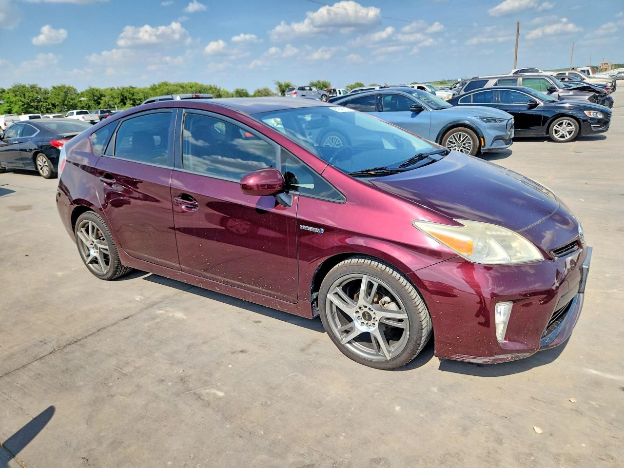 2013 Toyota Prius Persona Series Se Maroon vin: JTDKN3DU2D5611245