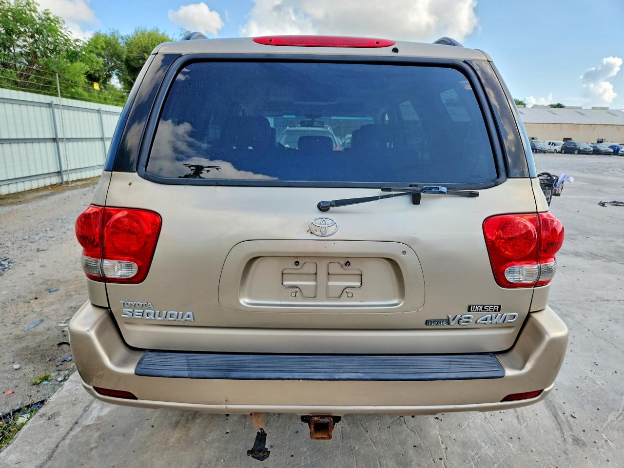 2007 Toyota Sequoia Sr5 Beige vin: 5TDBT44A47S290647