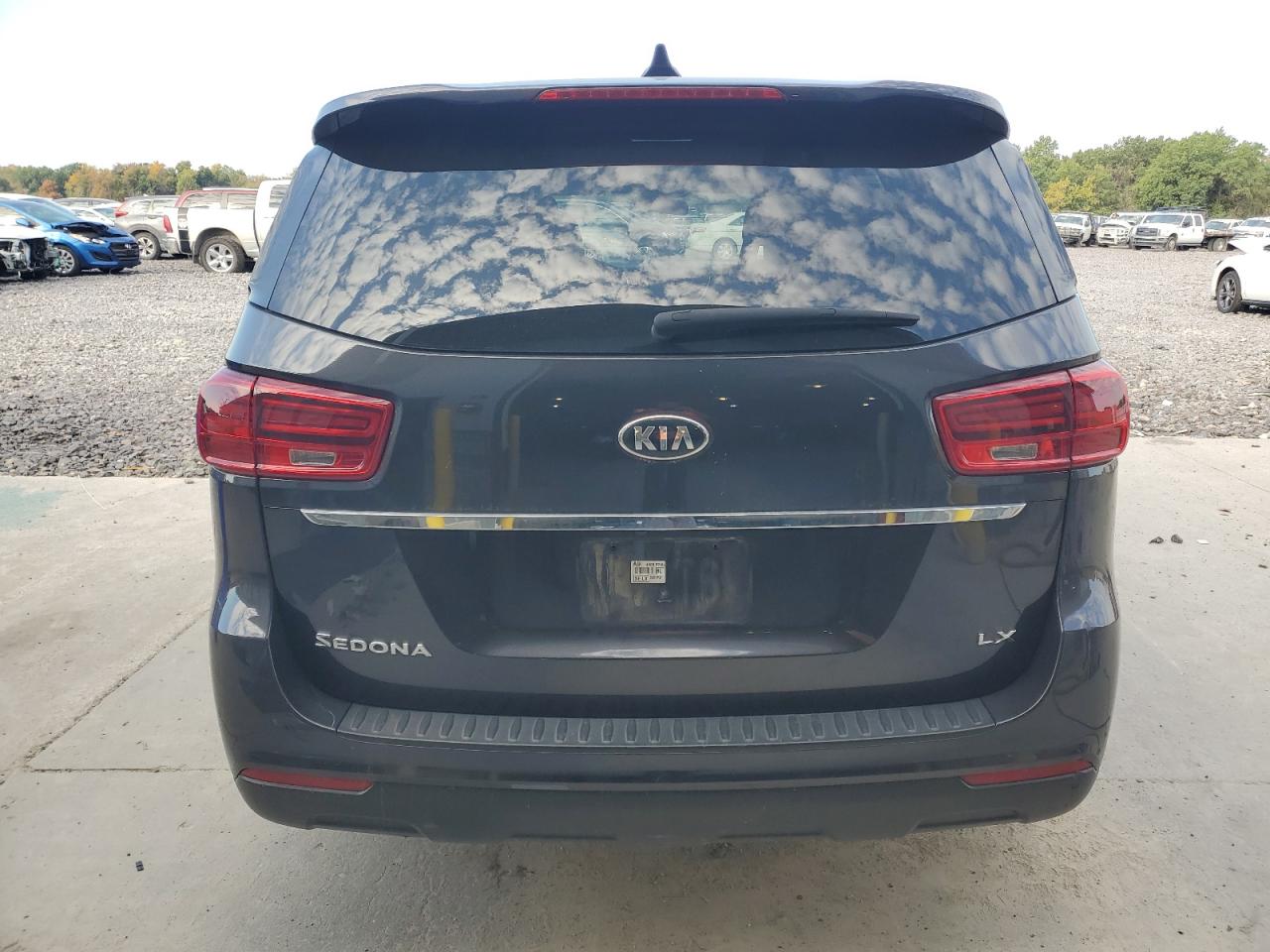 2020 Kia Sedona Lx Угольный vin: KNDMB5C16L6623556