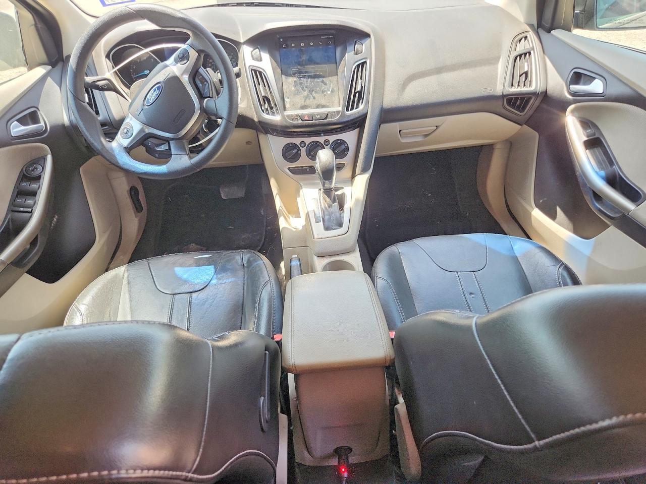 2012 Ford Focus Se Черный vin: 1FAHP3F23CL449156