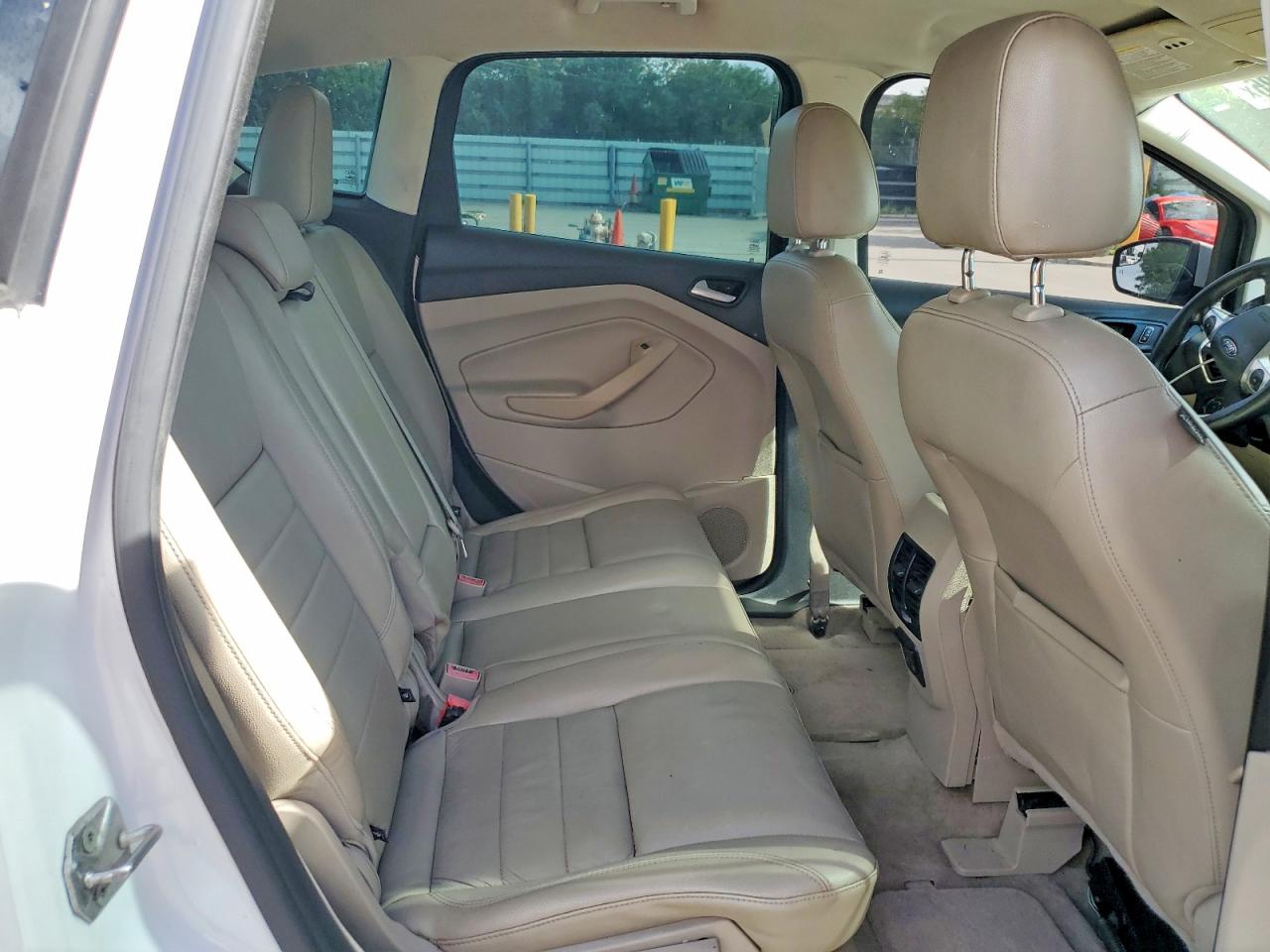 2013 Ford C-max Premium White vin: 1FADP5CU5DL521704
