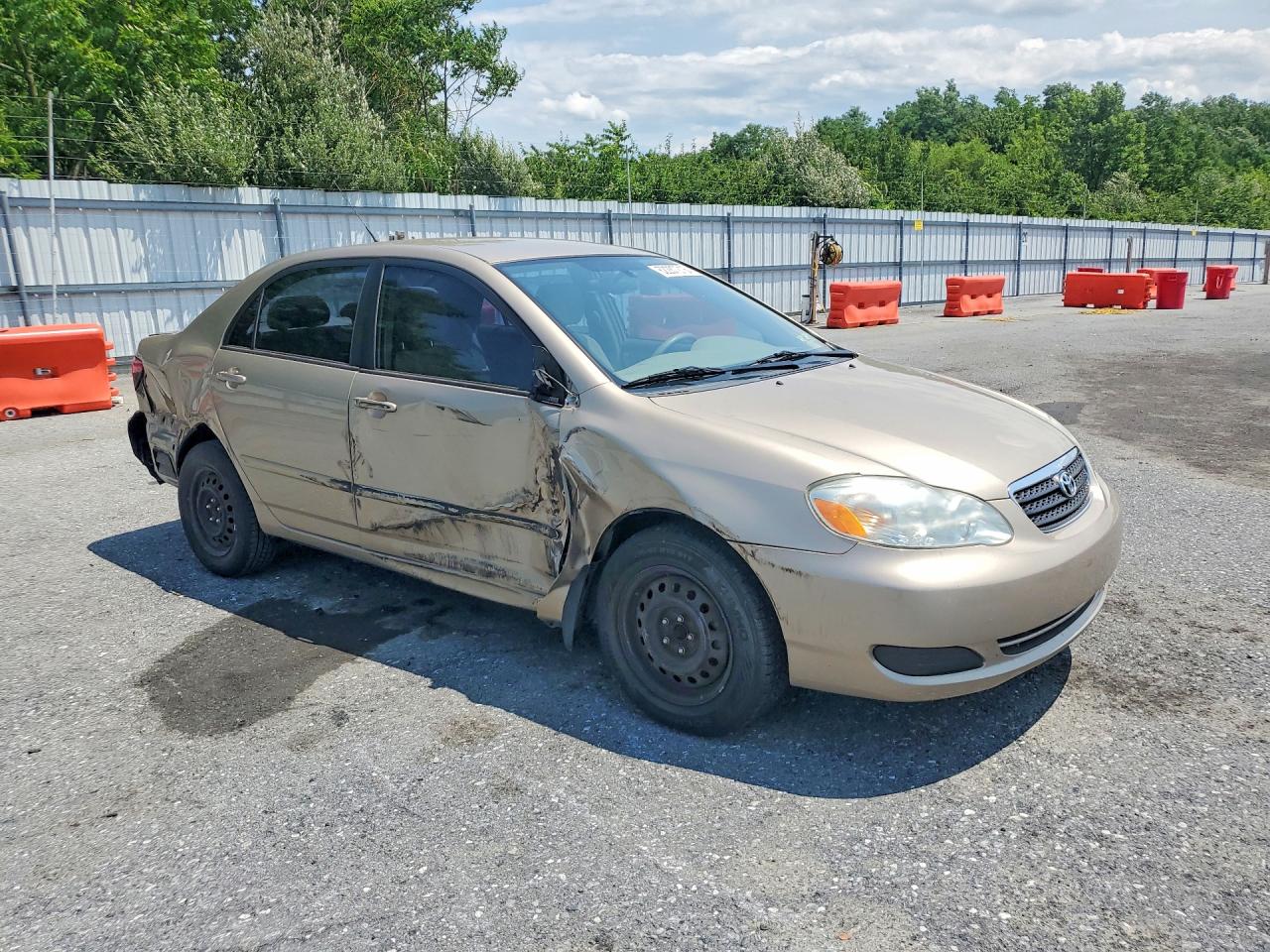 2006 Toyota Corolla Le Gold vin: 2T1BR32E76C650953