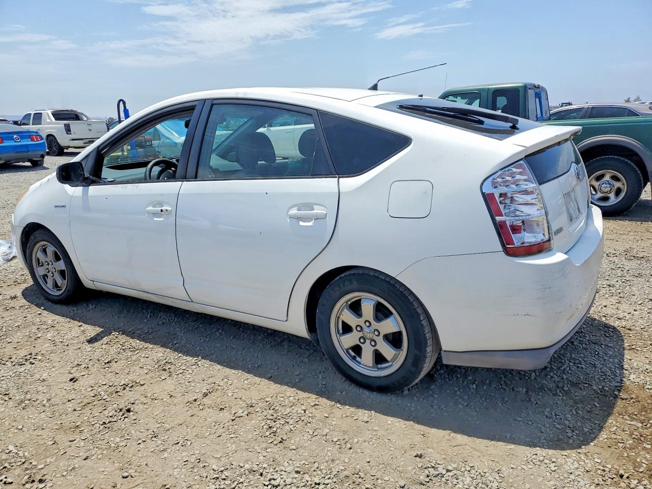 2009 Toyota Prius Base White vin: JTDKB20U897819716