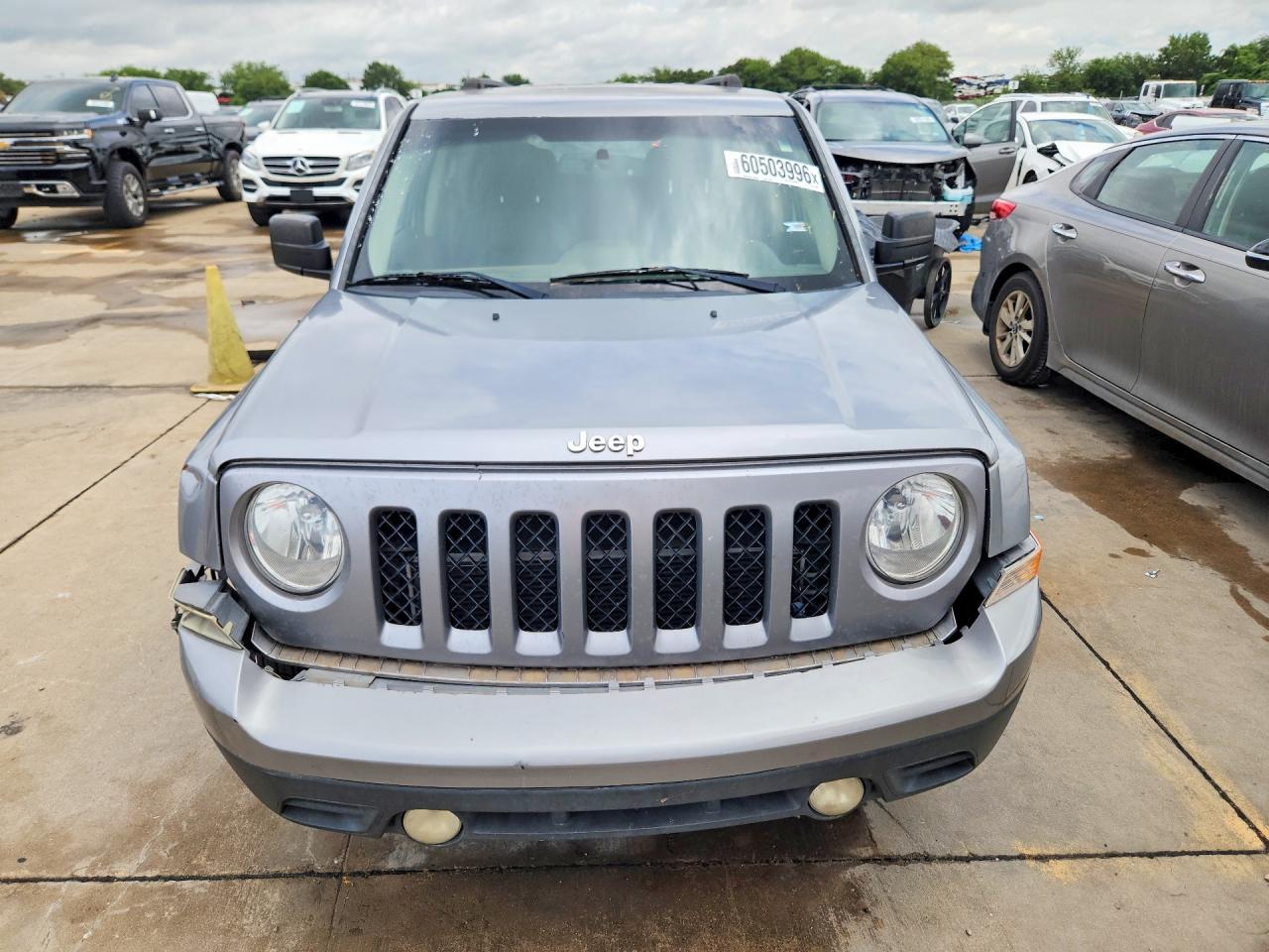2015 Jeep Patriot Latitude Gray vin: 1C4NJPFA0FD126338