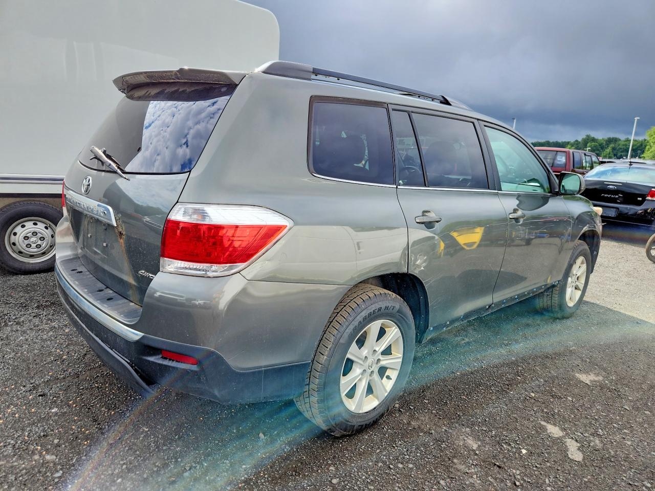 2011 Toyota Highlander Base Gray vin: 5TDBK3EH0BS053249
