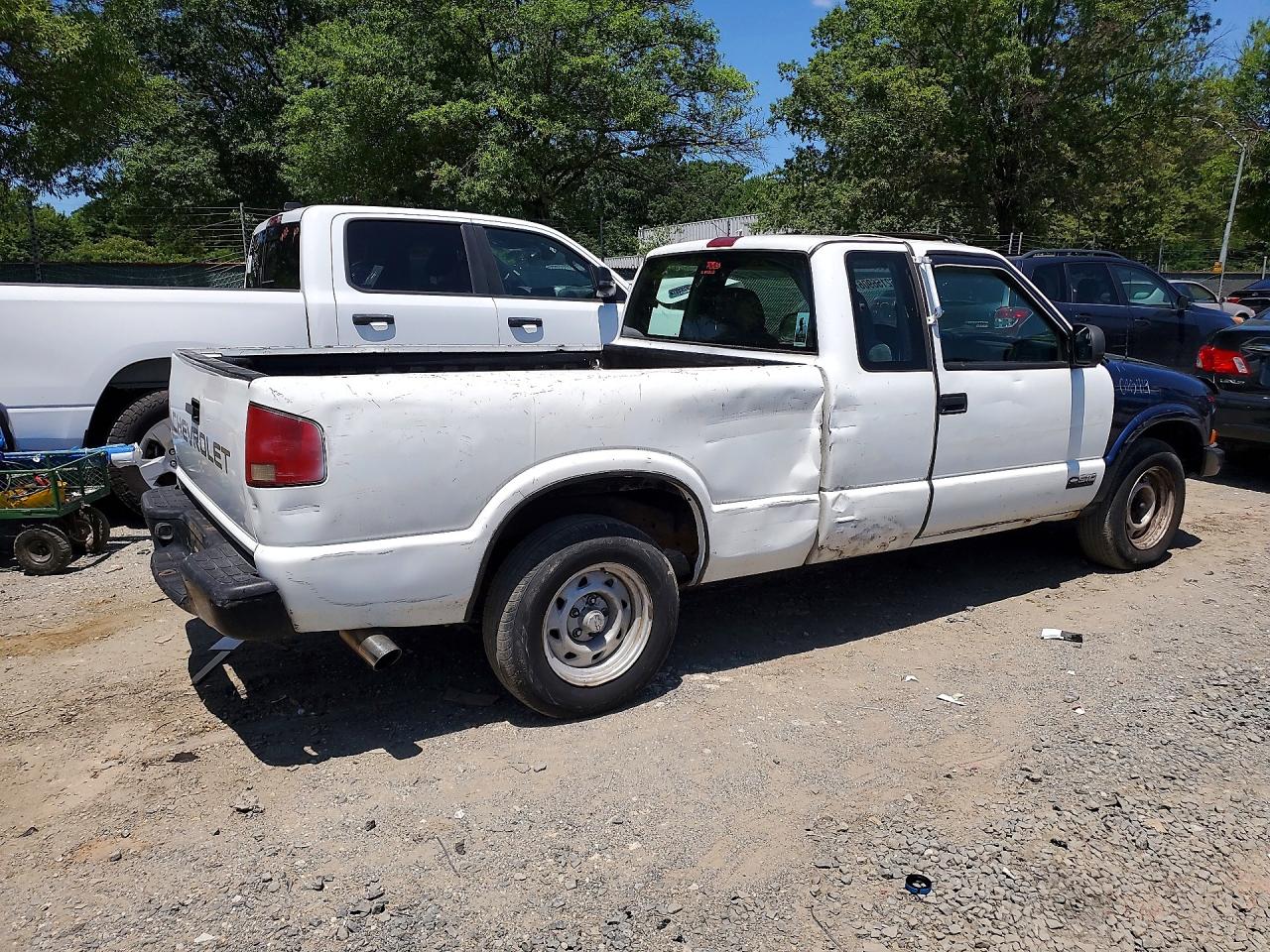 2000 Chevrolet S Truck S10 White vin: 1GCCS1951YK290809