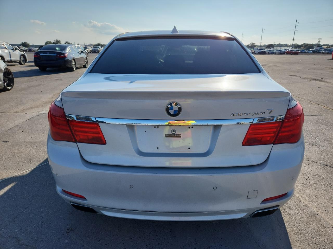 2011 Bmw 750 Li White vin: WBAKX8C59BC198179