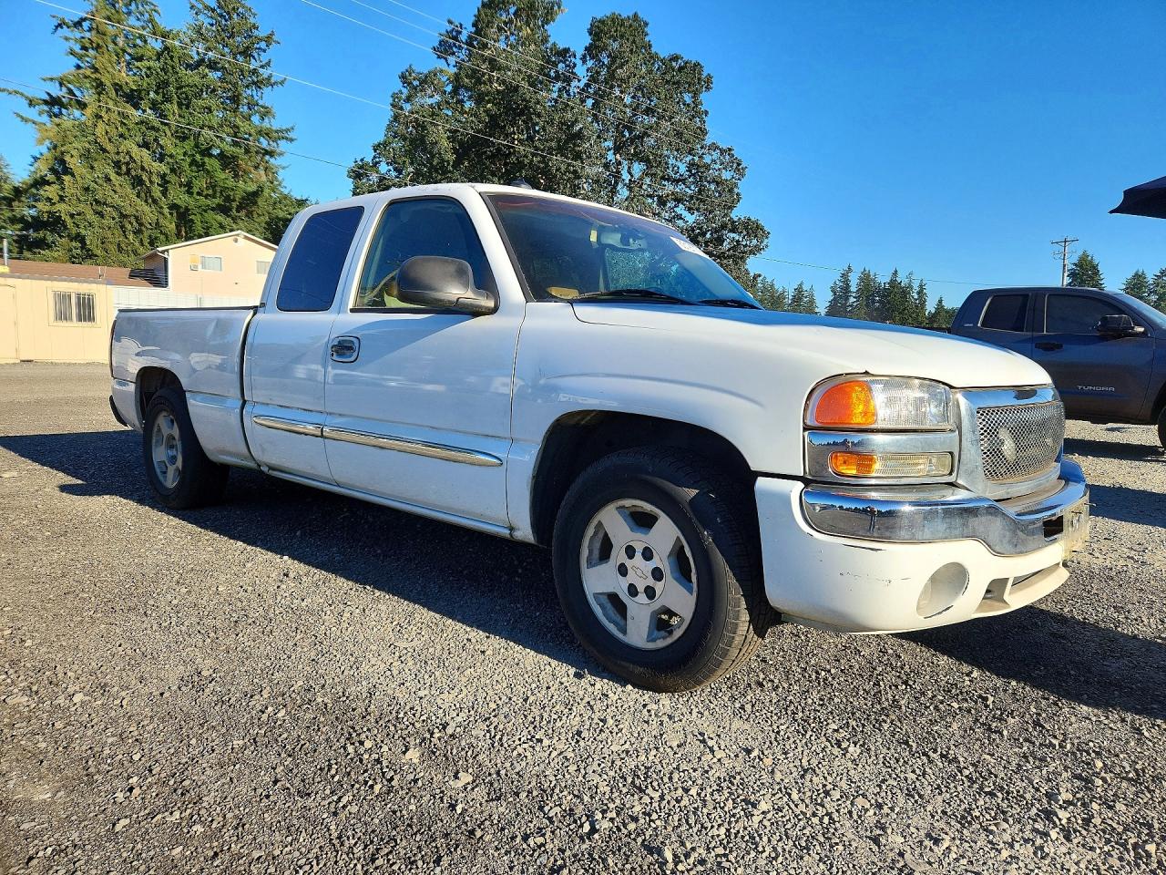 2003 Gmc New Sierra C1500 White vin: 2GTEC19T431199854