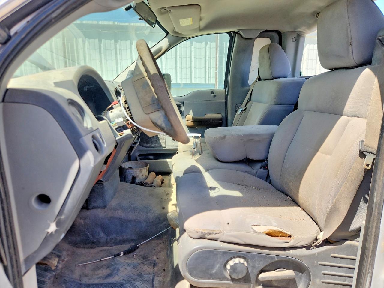 2006 Ford F150 Silver vin: 1FTRF12286NB83704