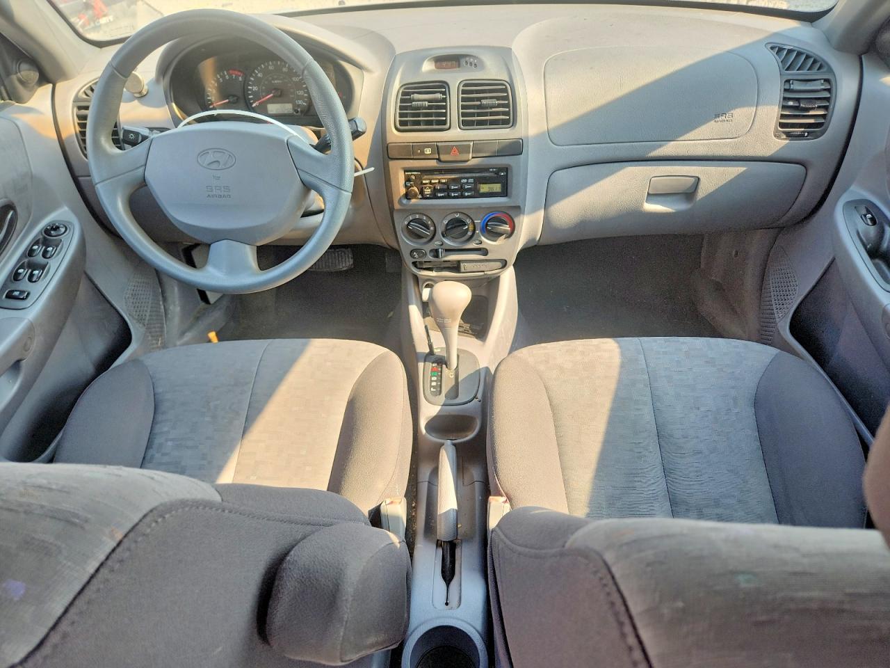 2005 Hyundai Accent Gls Silver vin: KMHCG45C05U578484