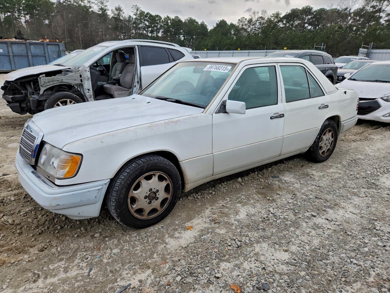 1994 Mercedes-benz E 320 White vin: WDBEA32EXRC038357