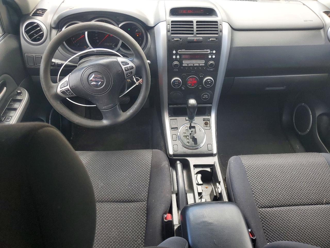 2008 Suzuki Grand Vitara Gold vin: JS3TE941784100124