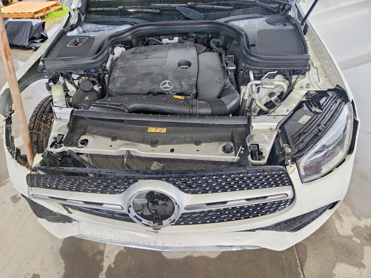 2022 Mercedes-benz Glc 300 Белый vin: W1N0G8DB5NG029121