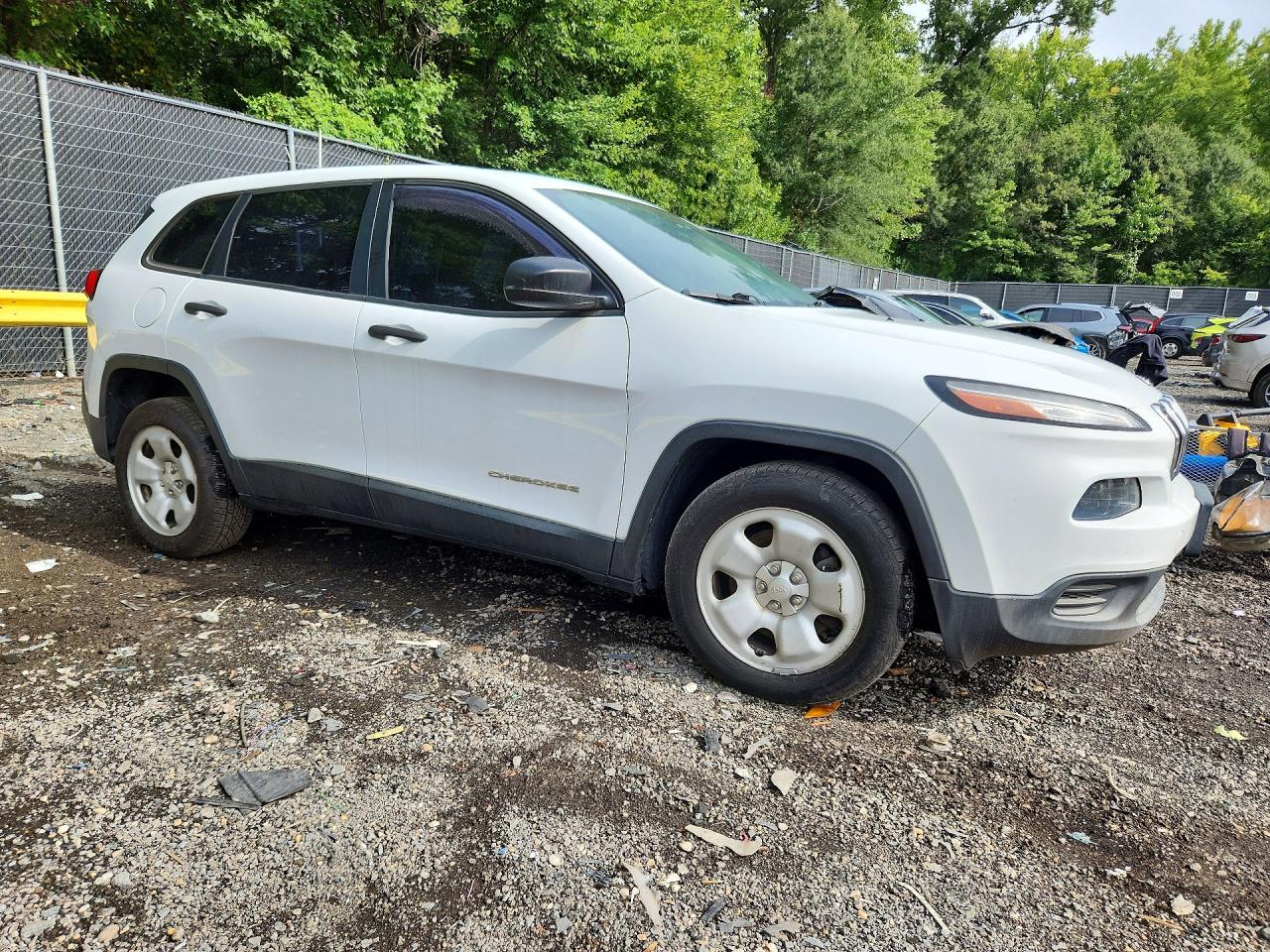 2014 Jeep Cherokee Sport White vin: 1C4PJLAB6EW318917