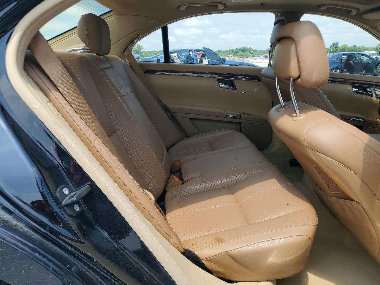 2008 Mercedes-benz S 550 Black vin: WDDNG71X38A211274