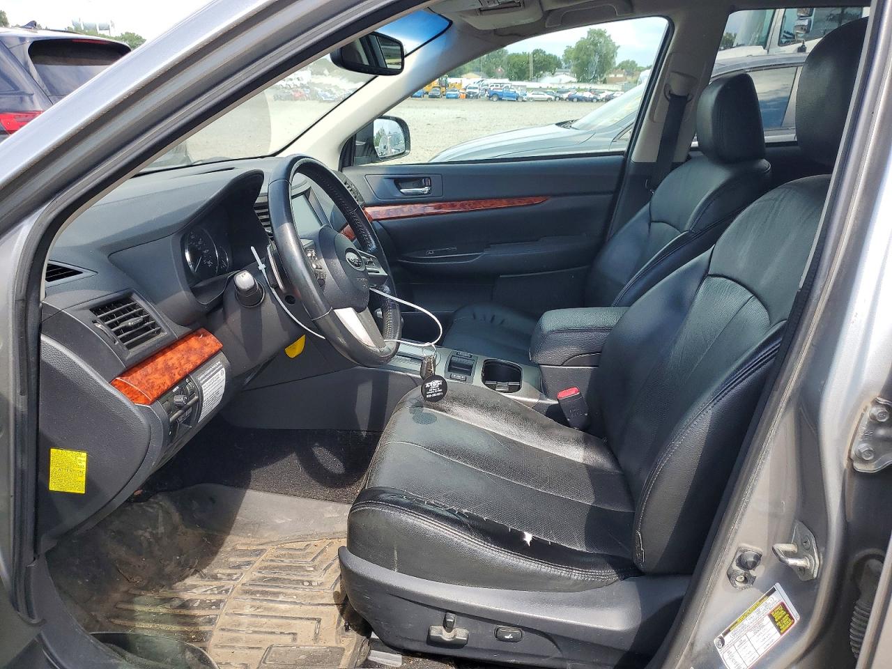 2011 Subaru Outback 3.6r Limited Silver vin: 4S4BRDLC0B2319185